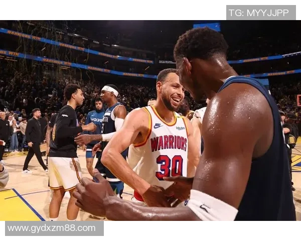 勇士与森林狼激战在线直播精彩瞬间回顾与分析 勇士与森林狼激战在线直播精彩瞬间回顾与分析