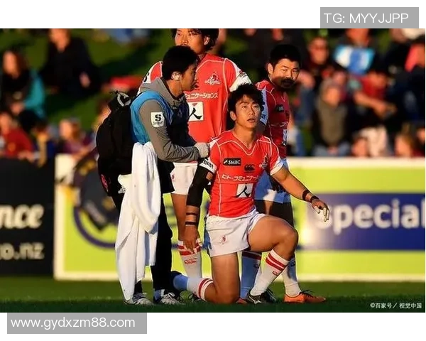 大分三神迎战东京绿茵争夺联赛关键三分的激烈对决