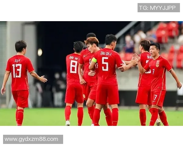 小罗挑战中国队的精彩对决引发球迷热议与期待